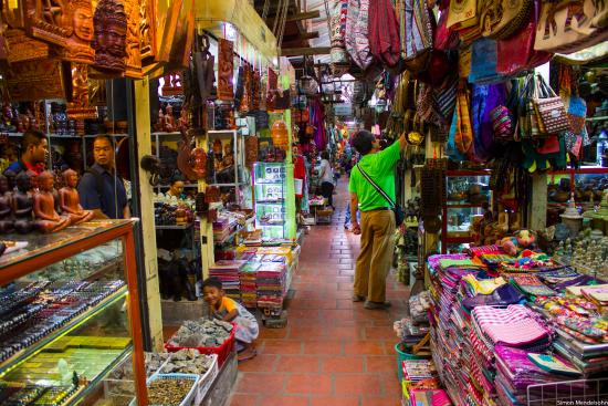 Phsar Toul Tom Poung (marché russe) à Phnom Penh