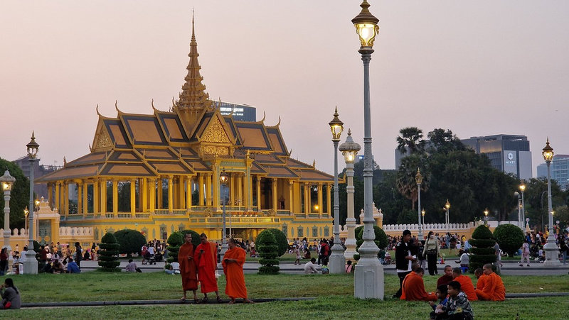 palais royal phnom penh 3_800